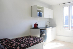 Nice small studio located at the gates of Paris